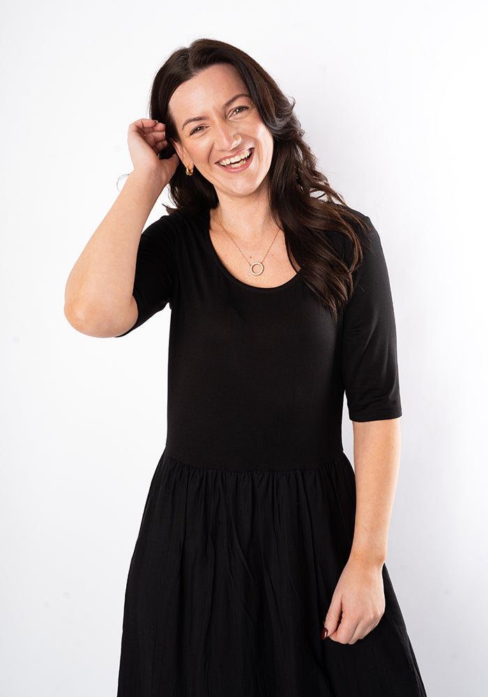 Vara Mixed Fabric Midi Dress (Black)